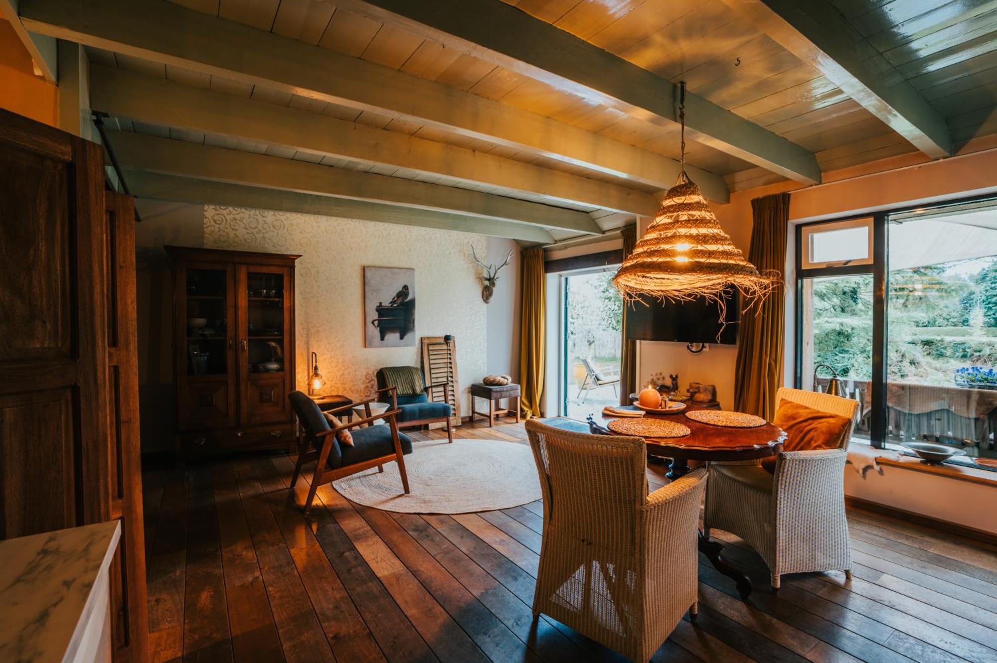 Landelijk Gelegen Met Eigen Ingang Apartment